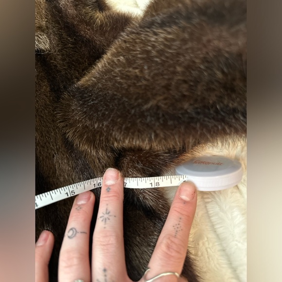 Vintage Albrecht Furs coat - Picture 7 of 10